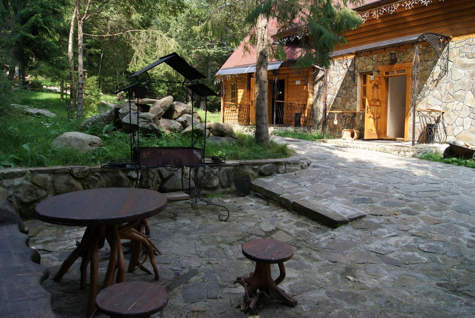 Hotel Dykyi Med Tatariv Ngoại thất bức ảnh