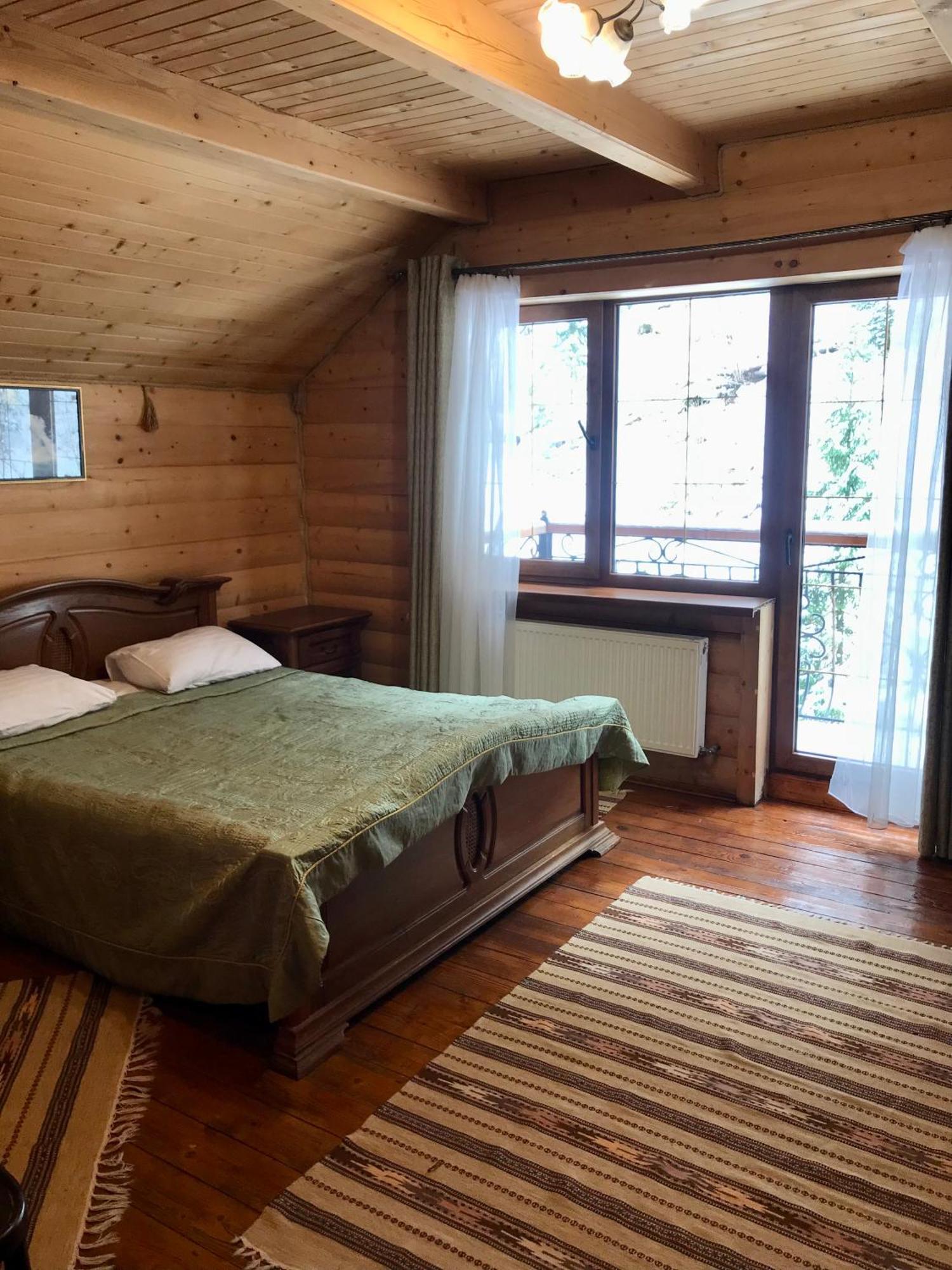 Hotel Dykyi Med Tatariv Ngoại thất bức ảnh