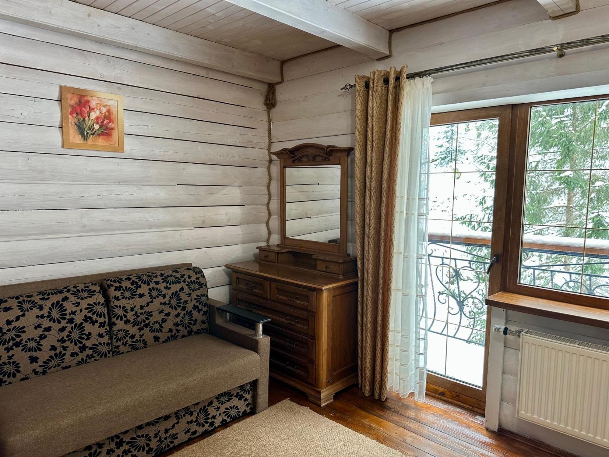 Hotel Dykyi Med Tatariv Ngoại thất bức ảnh