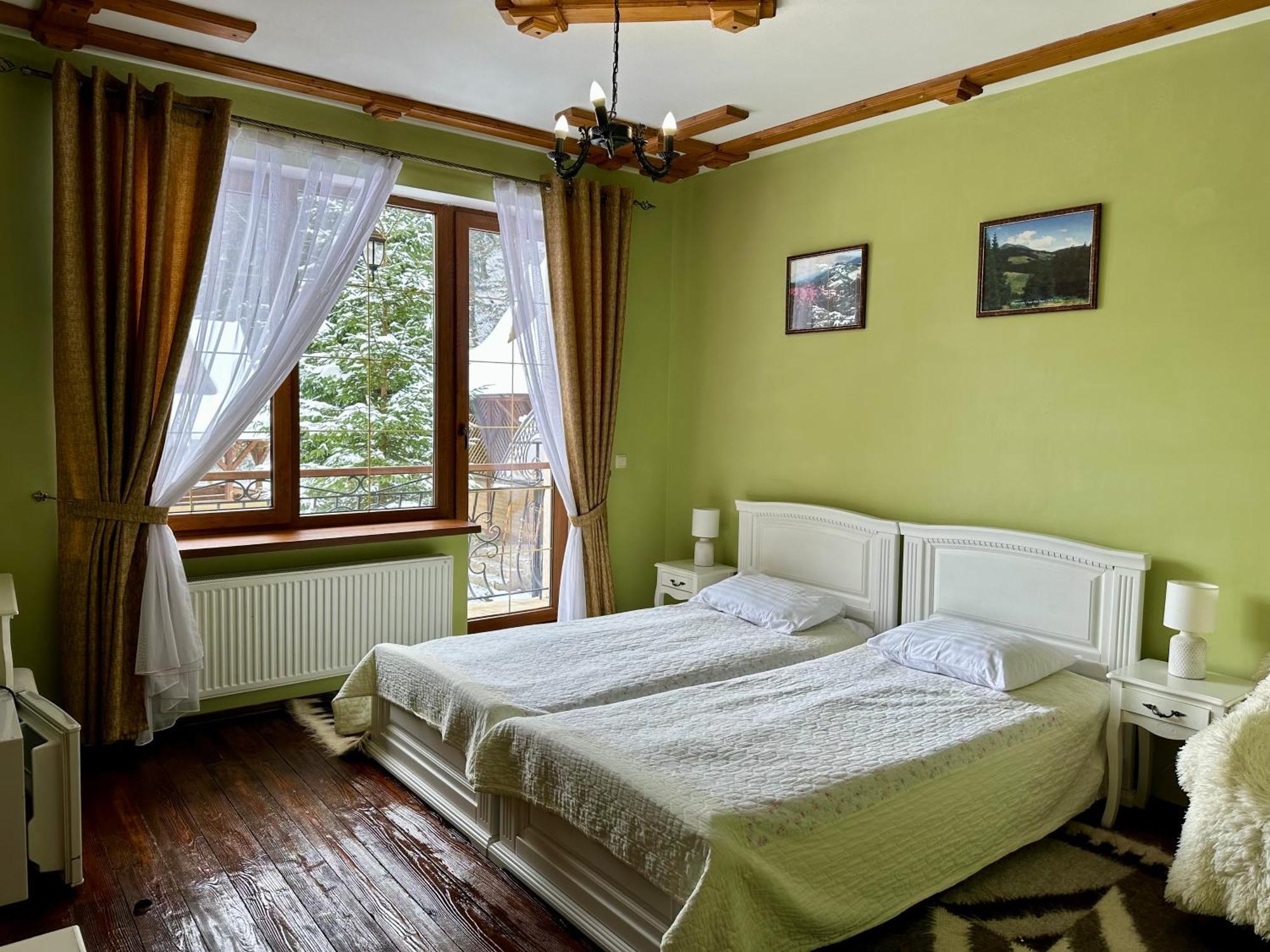 Hotel Dykyi Med Tatariv Ngoại thất bức ảnh