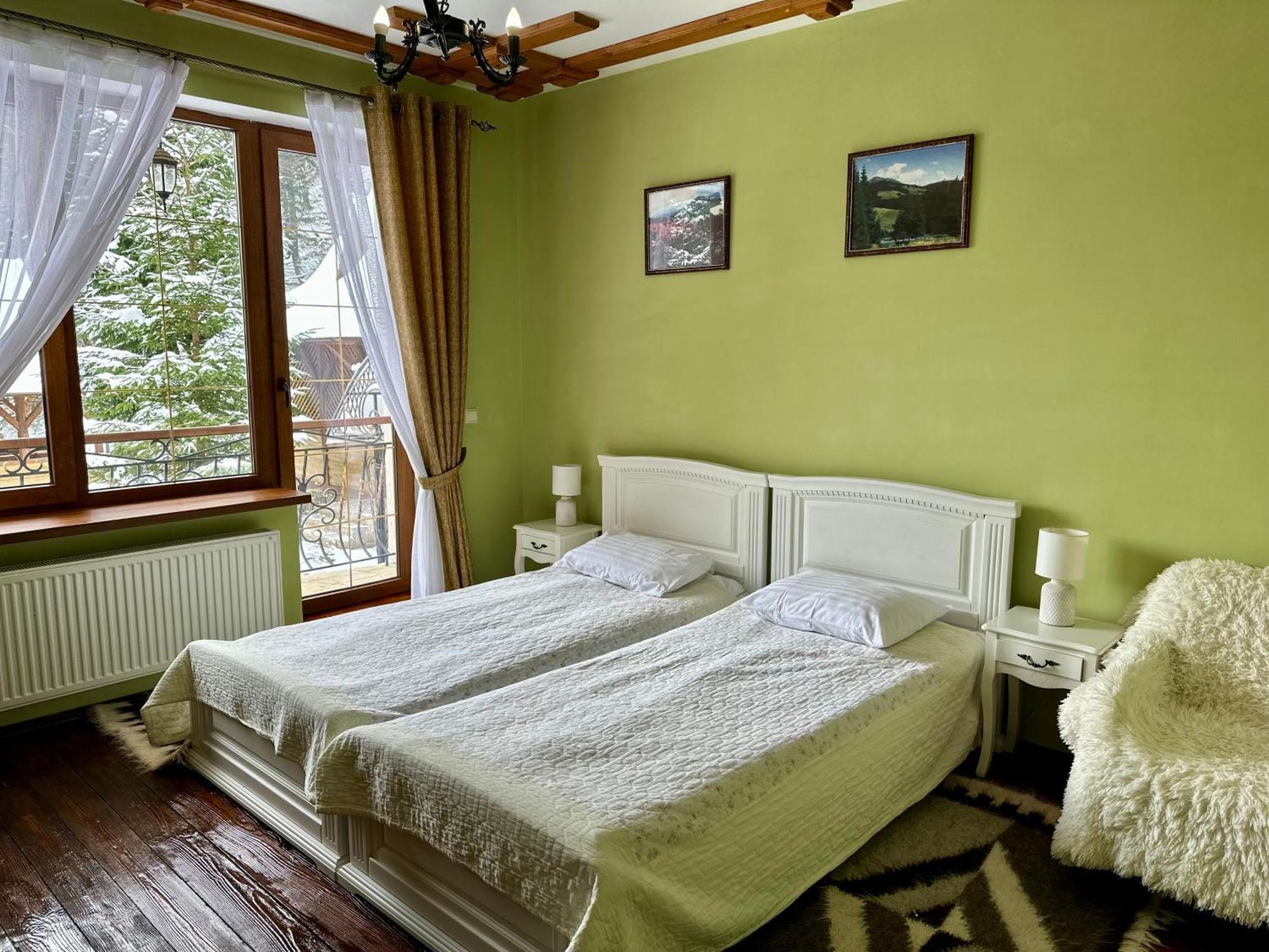 Hotel Dykyi Med Tatariv Ngoại thất bức ảnh